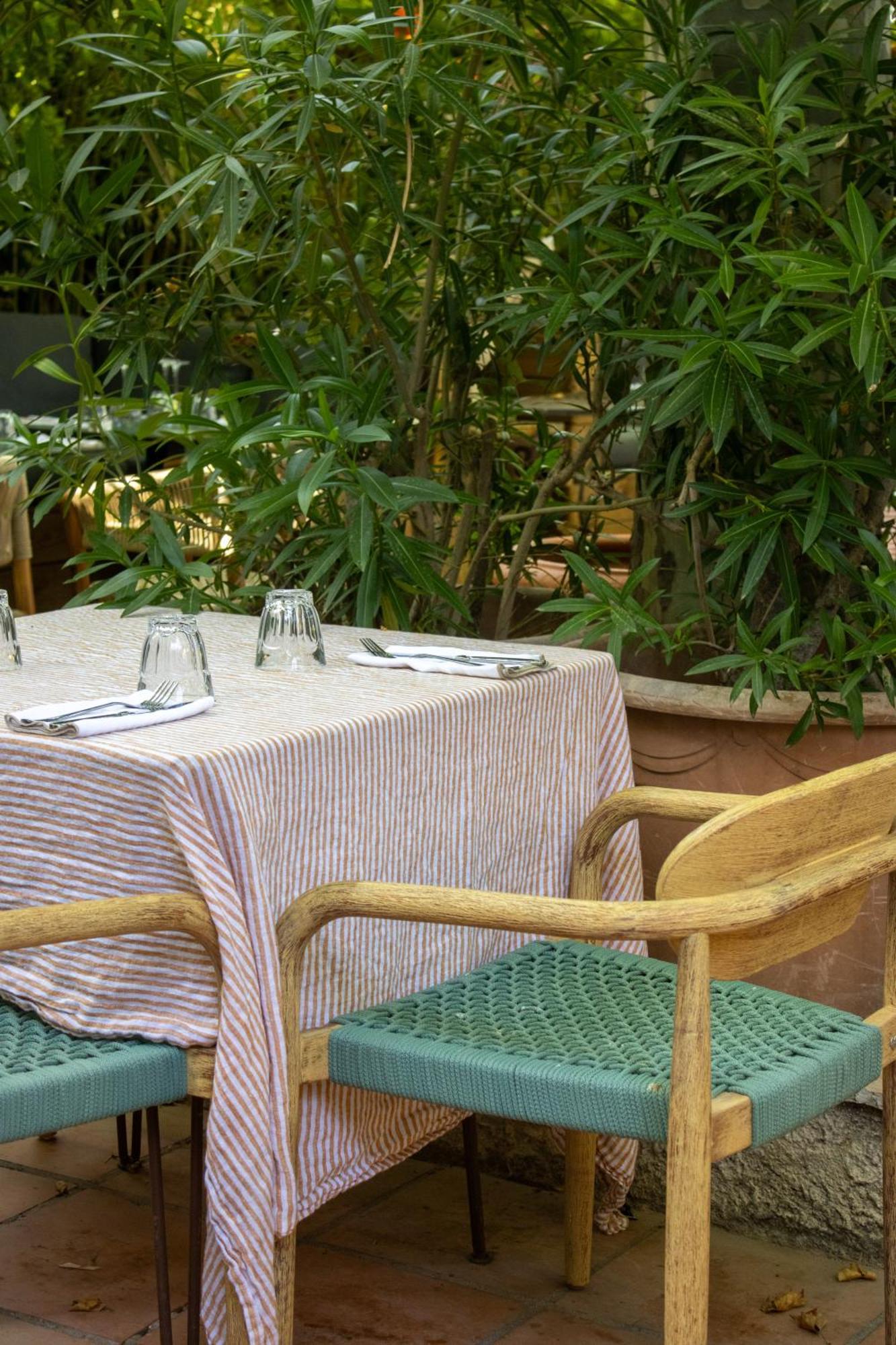 Le Clos Des Aromes Cassis Exterior photo