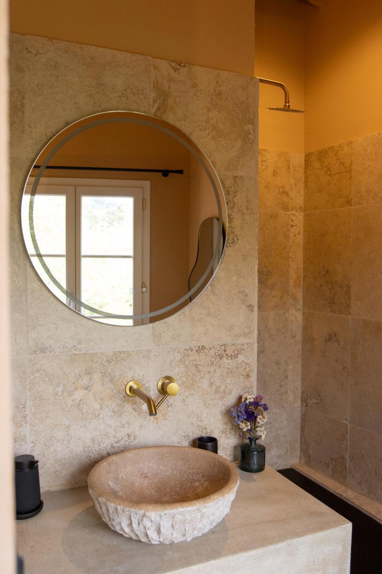Le Clos Des Aromes Cassis Exterior photo