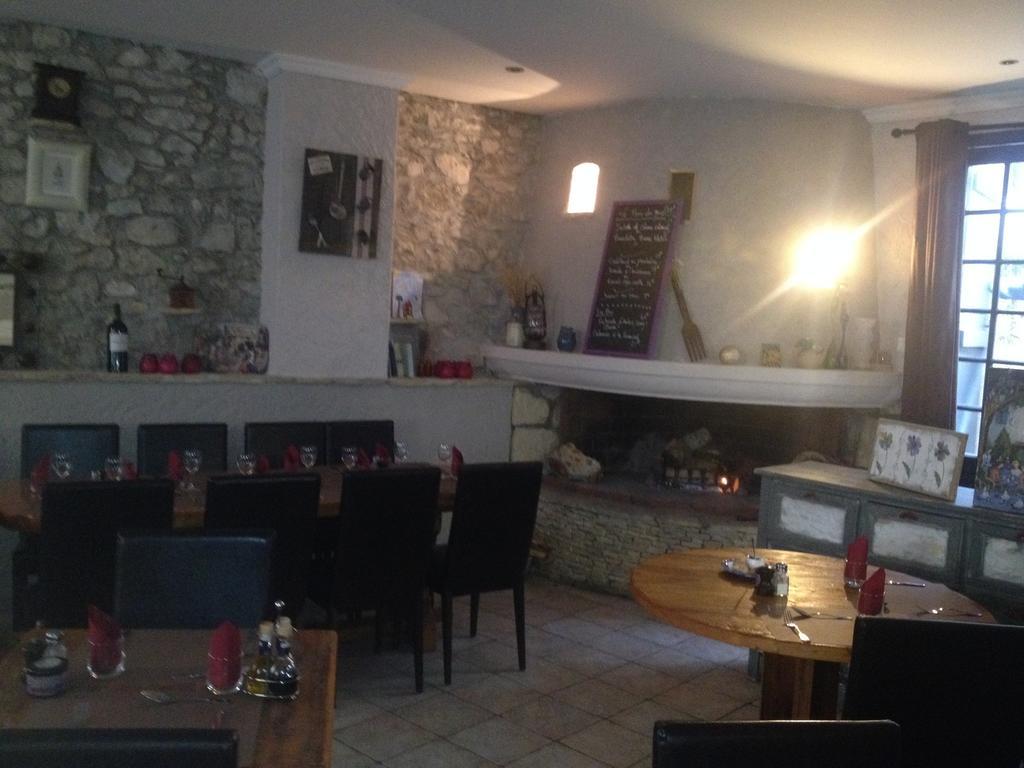 Le Clos Des Aromes Cassis Exterior photo