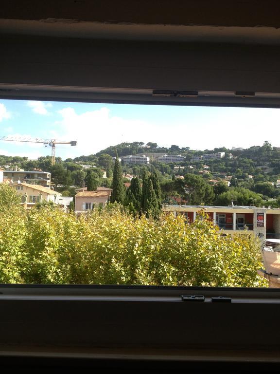 Le Clos Des Aromes Cassis Room photo